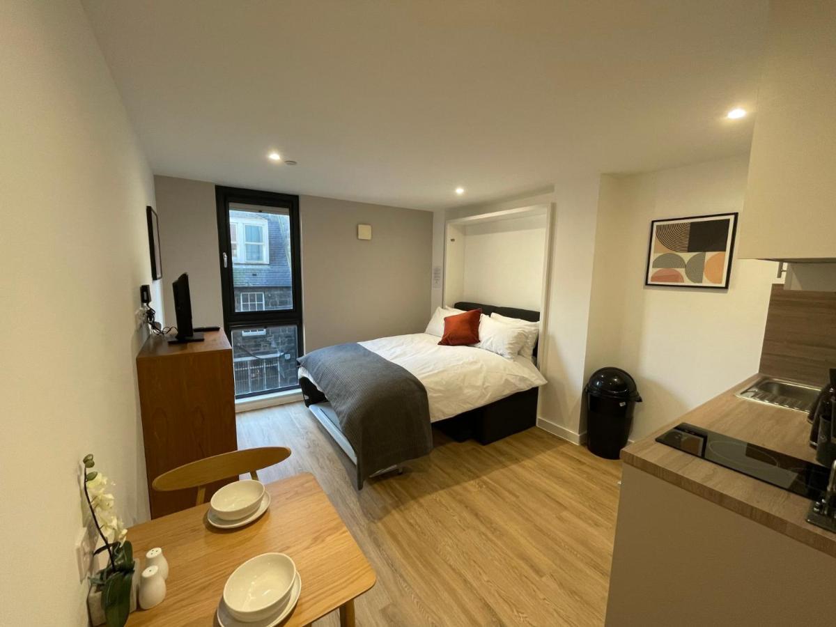 Chic Apartments And Studios At The Point In Aberdeen Exteriör bild