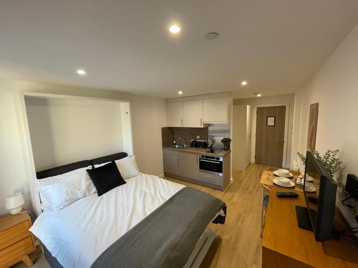Chic Apartments And Studios At The Point In Aberdeen Exteriör bild