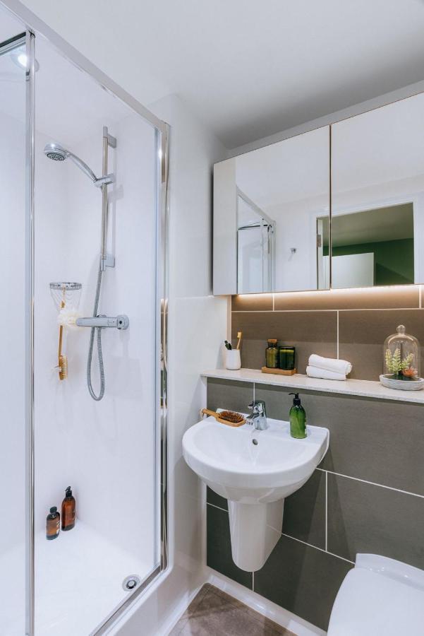 Chic Apartments And Studios At The Point In Aberdeen Exteriör bild