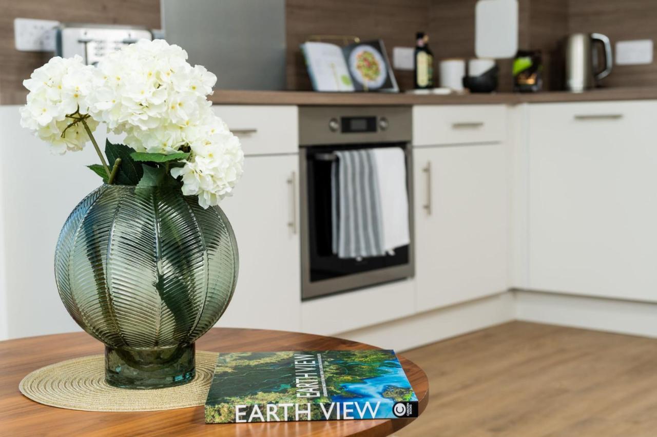 Chic Apartments And Studios At The Point In Aberdeen Exteriör bild