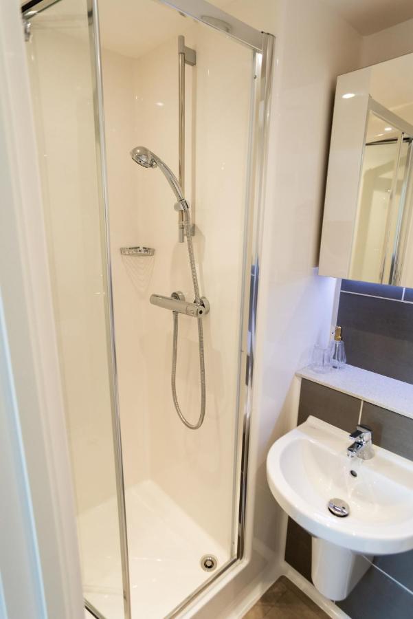 Chic Apartments And Studios At The Point In Aberdeen Exteriör bild
