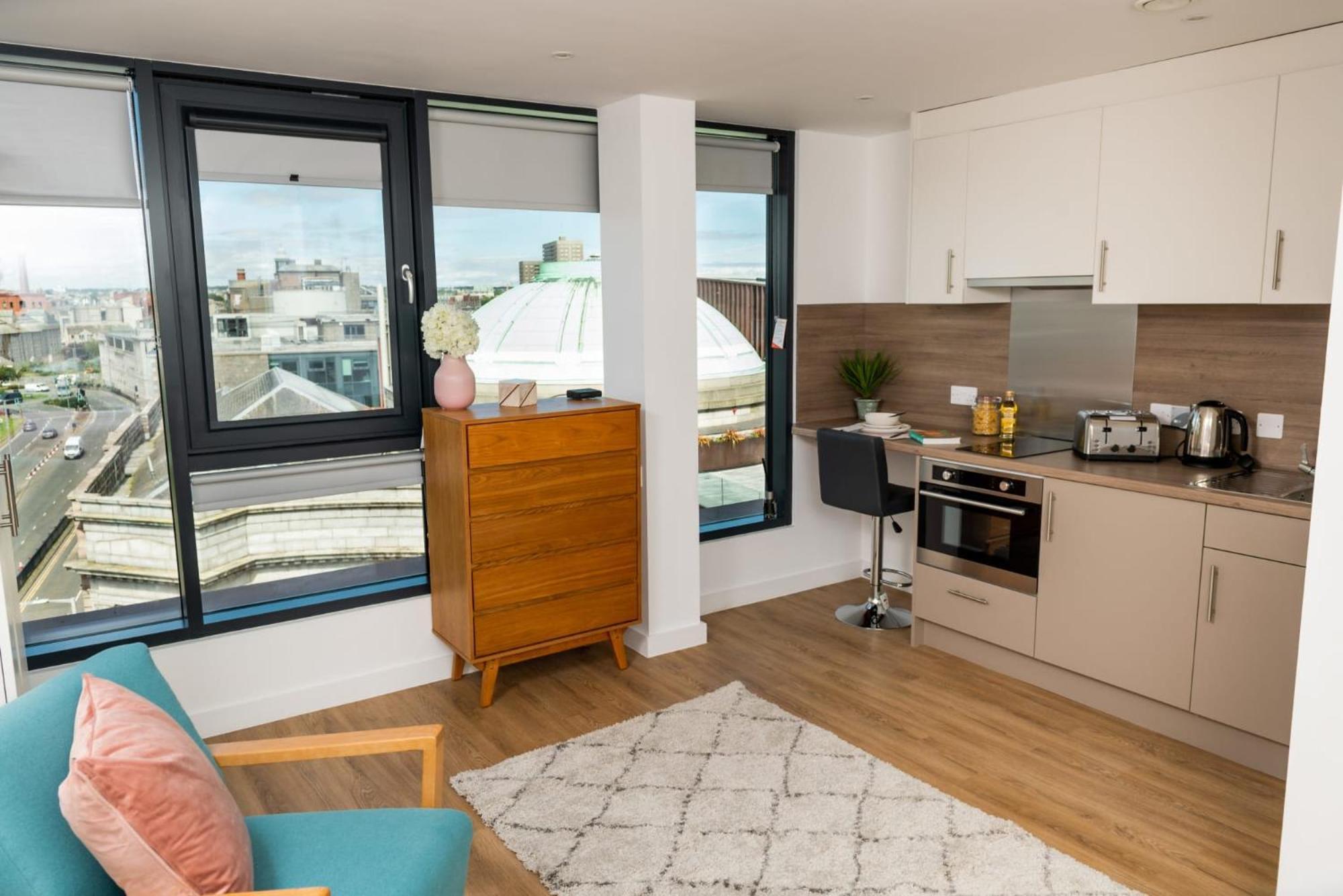 Chic Apartments And Studios At The Point In Aberdeen Exteriör bild